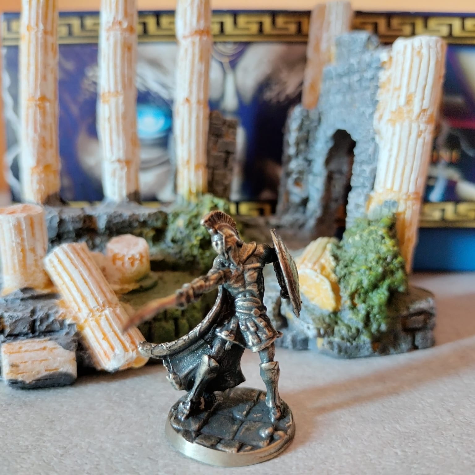 Miniature e carta Eroe